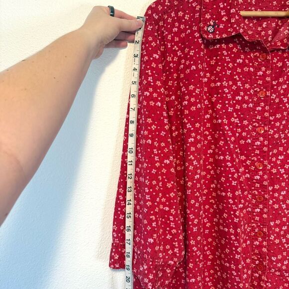 Disney Valentines Mickey Mouse Love Bug Embroidered Button Down Blouse Size 2X - Picture 6 of 8